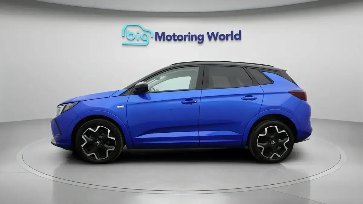 Used Vauxhall Grandland X Ultimate 131 HP (96 kW) 2023 Blue SUV