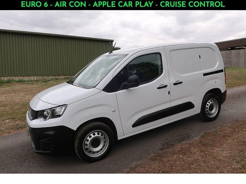 White Used 2023 Peugeot Partner Premium Van | £12,990 (A bit pricey) - Image 1/3