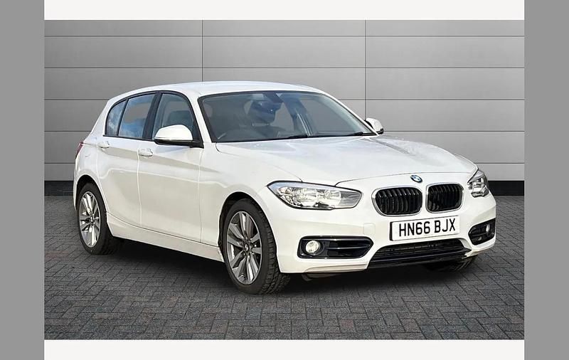 Used BMW 120 Sport Line 190 HP (139 kW) 2016 Unknown Hatchback