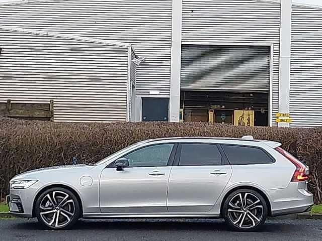 Used Volvo V90 Ultra 455 HP (334 kW) 2025 Silver Estate