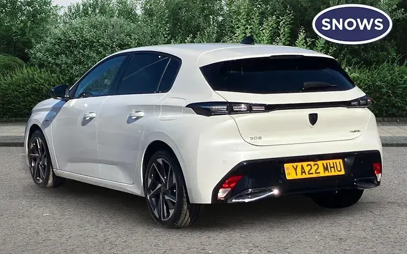 Used Peugeot 308 Allure Premium 179 HP (131 kW) 2022 White Hatchback
