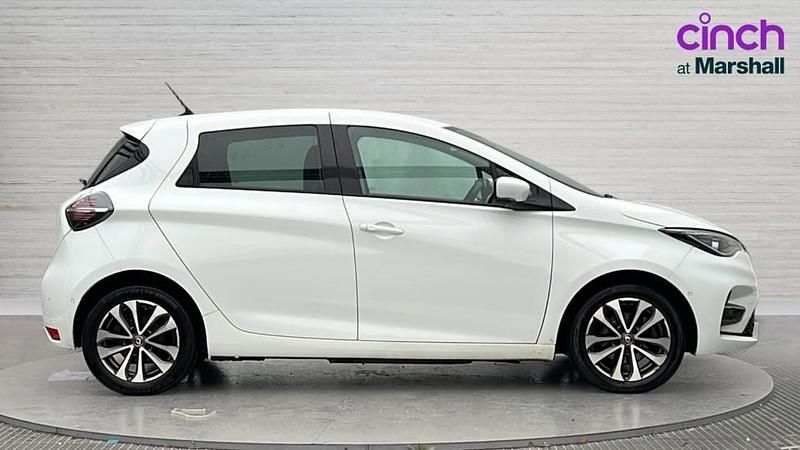 Used Renault Zoe GT-Line 100 kW (136 HP) 2021 White Hatchback