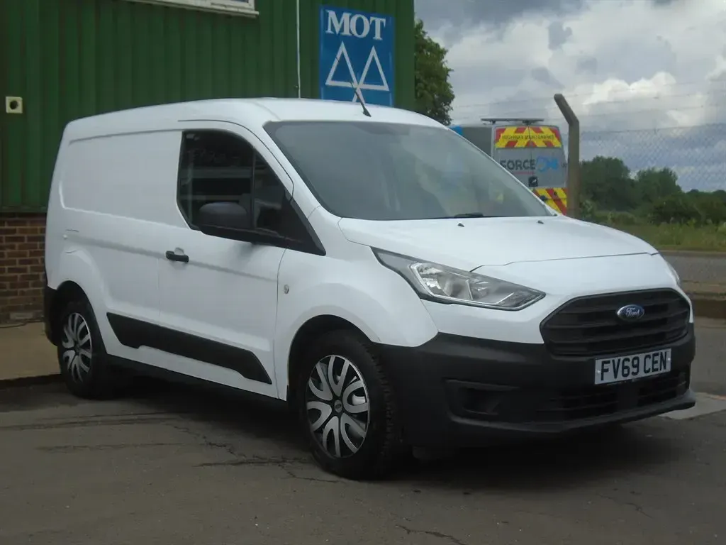 Used Ford Transit 100 HP (73 kW) 2019 White Van
