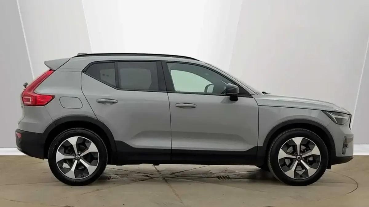 Used Volvo XC40 Plus 194 HP (142 kW) 2026 SUV