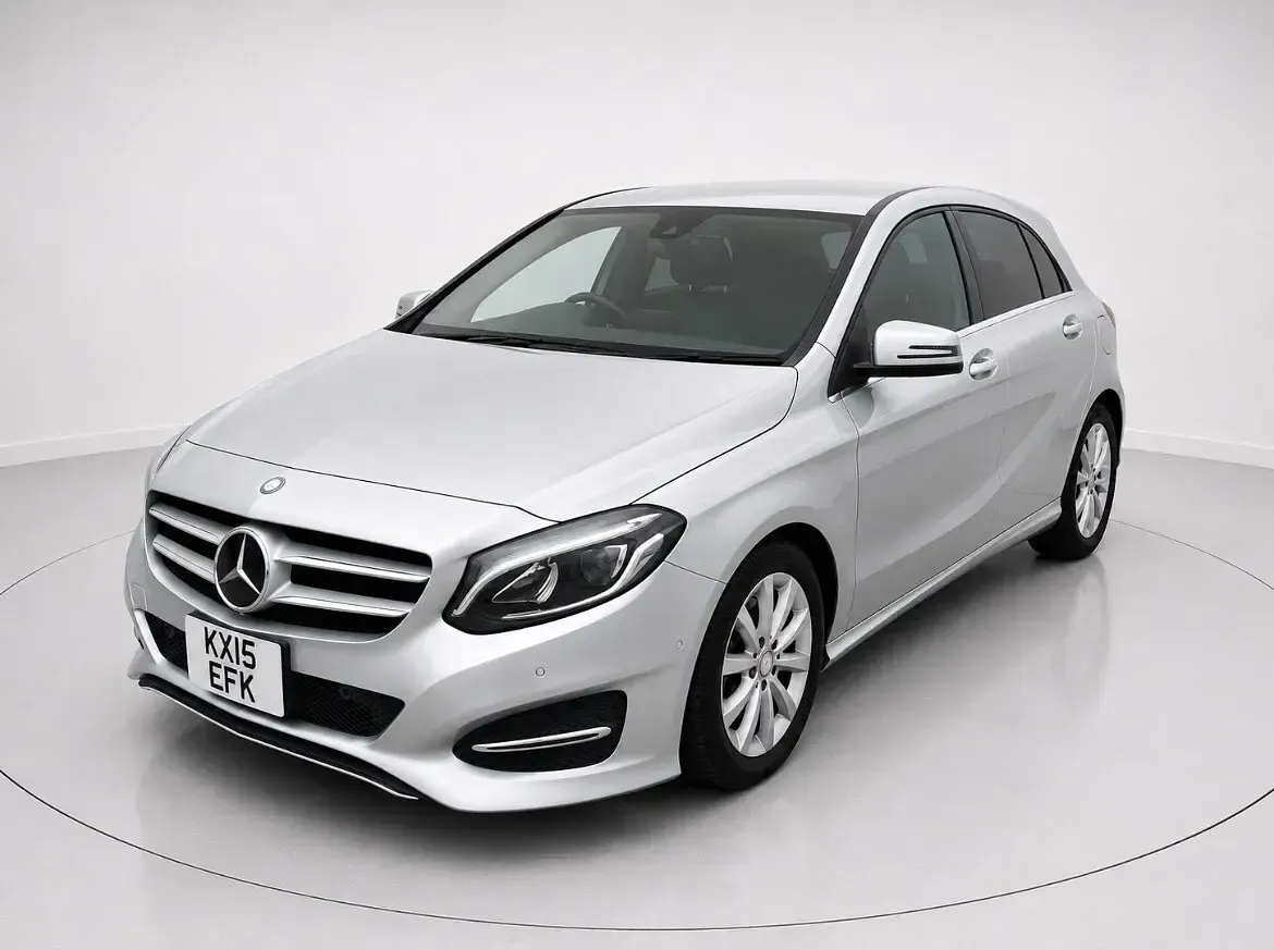 Used Mercedes B180 SE 122 HP (89 kW) 2015 Silver Hatchback
