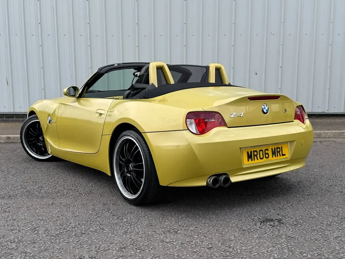 Used BMW Z4 Sport Line 2006 Yellow Cabriolet