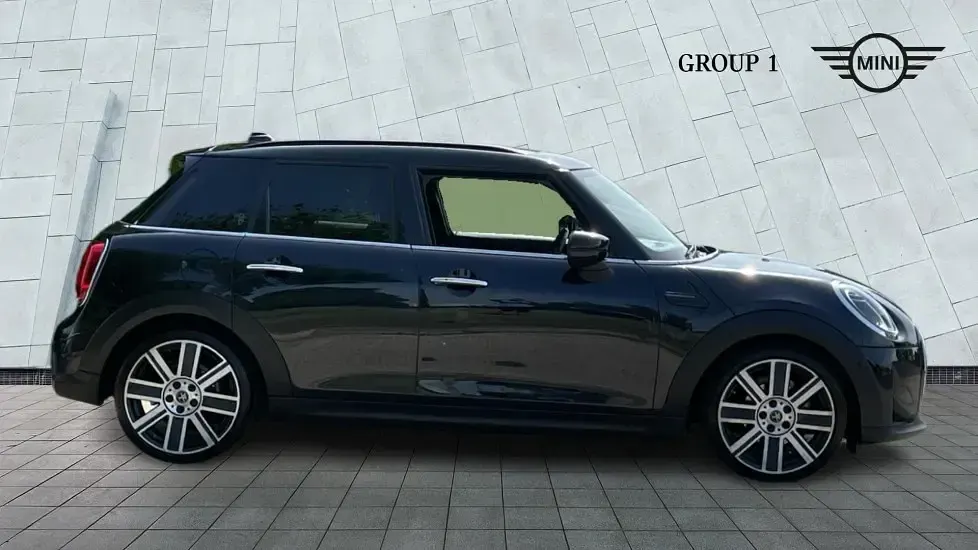 Used Mini Cooper Exclusive 136 HP (100 kW) 2023 Black Hatchback