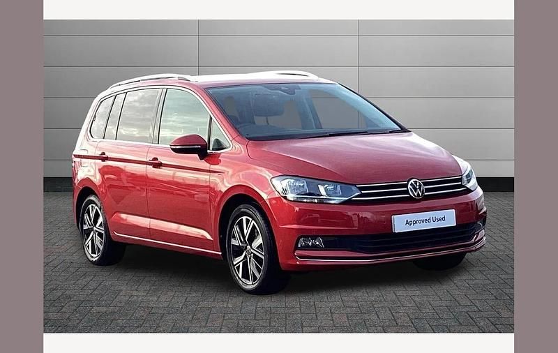 Red Used 2022 VW Touran SEL MPV | £24,995 (A bit pricey) - Image 1/3