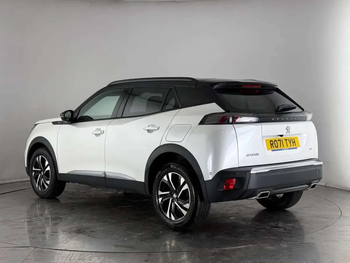 Second-hand Peugeot 2008 GT 2021 Alb SUV