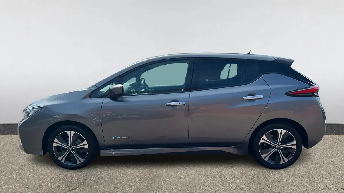 Second-hand Nissan Leaf N-Connecta 110 kW (150 CP) 2020 Gri Hatchback