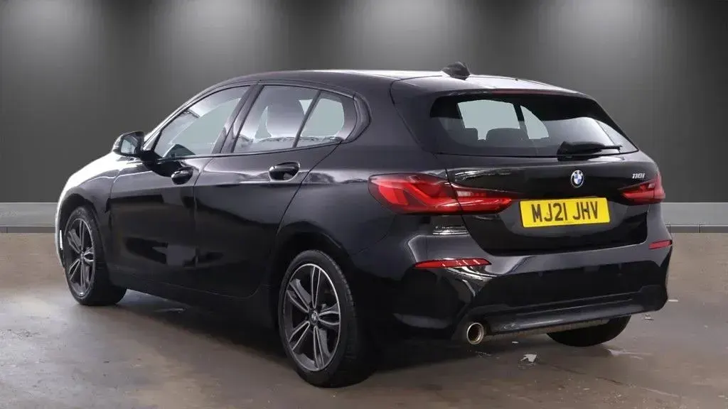 Used BMW 118 Sport Line 136 HP (100 kW) 2021 Black Hatchback
