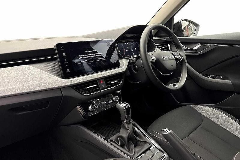 Used Skoda Kamiq SE 85 HP (62 kW) 2025 Black magic pearl effect SUV