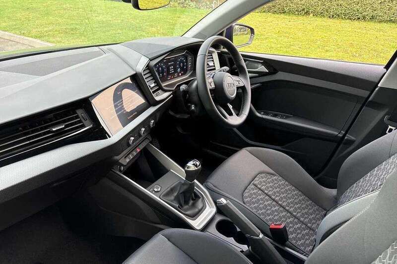 Image 2/4
