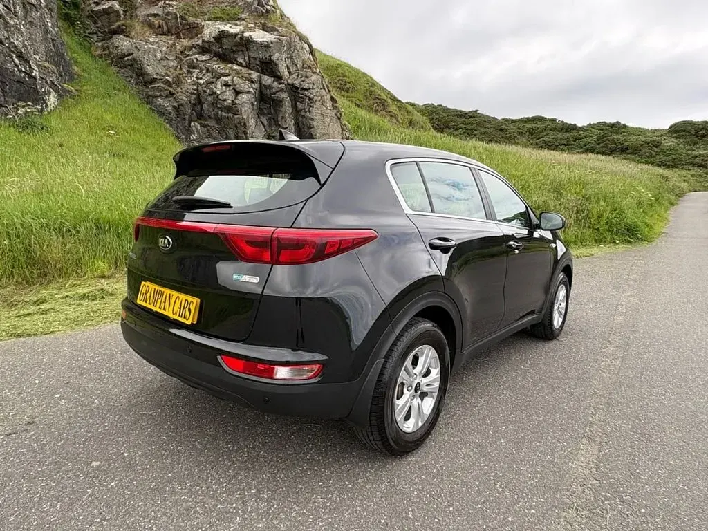 Used Kia Sportage 115 HP (84 kW) 2017 Black SUV
