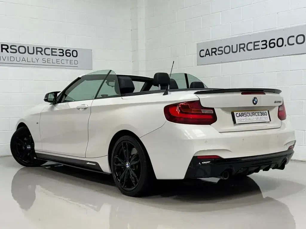 Used BMW M235 Comfort Edition 326 HP (239 kW) 2016 White Cabriolet