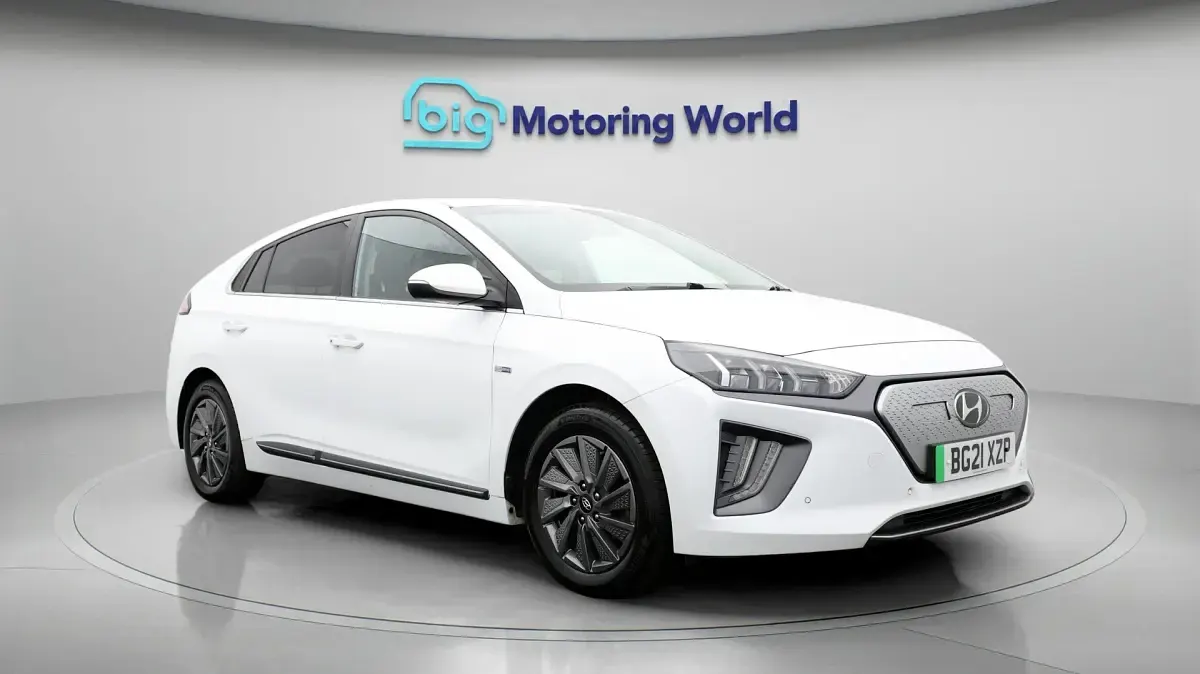 Used Hyundai Ioniq Premium SE 100 kW (136 HP) 2021 Hatchback