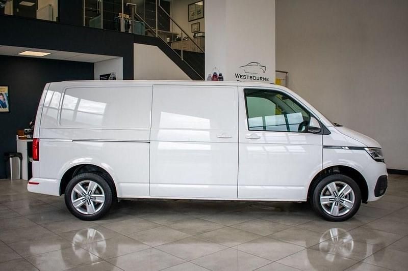 Used VW Transporter Highline 150 HP (110 kW) 2024 White Van