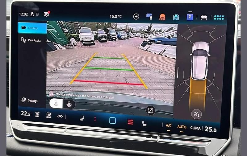 Used VW Tiguan R-line 150 HP (110 kW) 2025 Green SUV