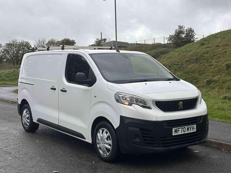White Used 2020 Peugeot Expert Van | £9,000 (Good price) - Image 1/4