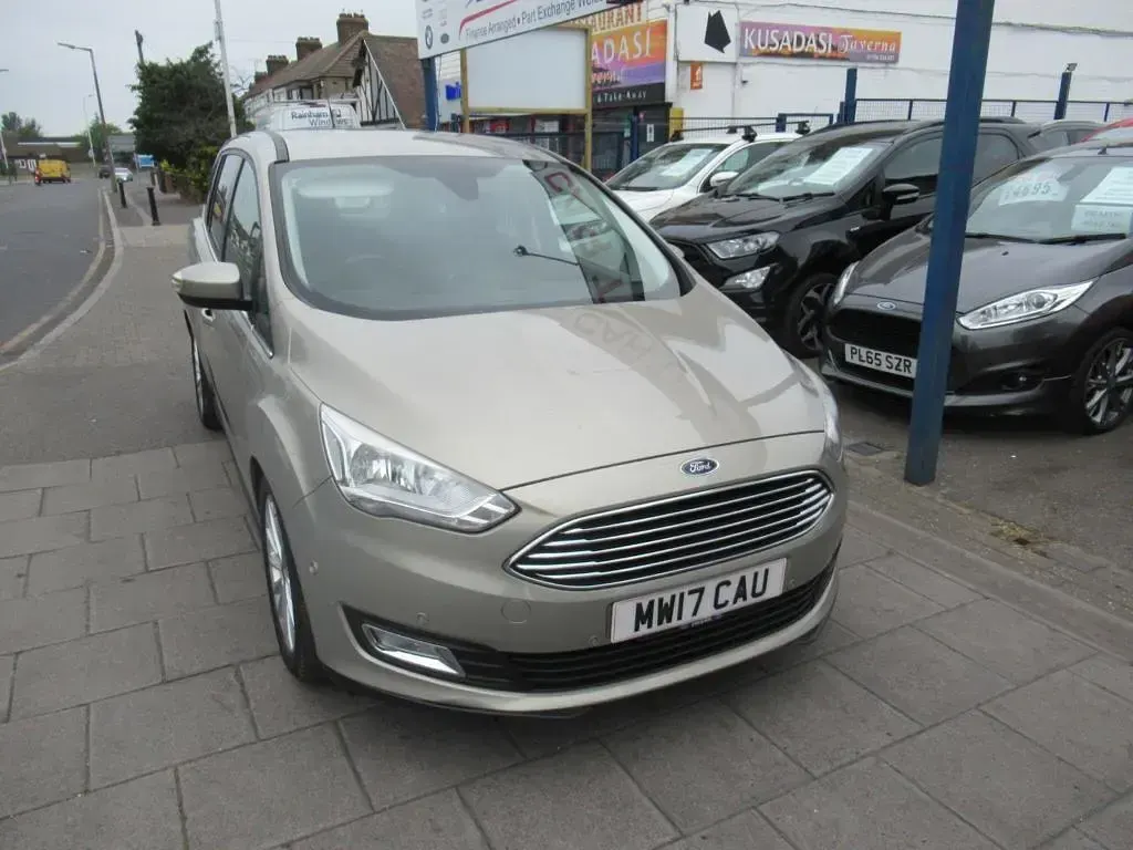 Used Ford Grand C-Max Titanium 125 HP (91 kW) 2017 Silver MPV