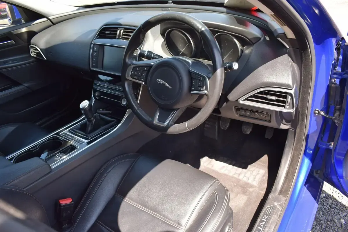 Used Jaguar XE Prestige 2017 Blue Sedan