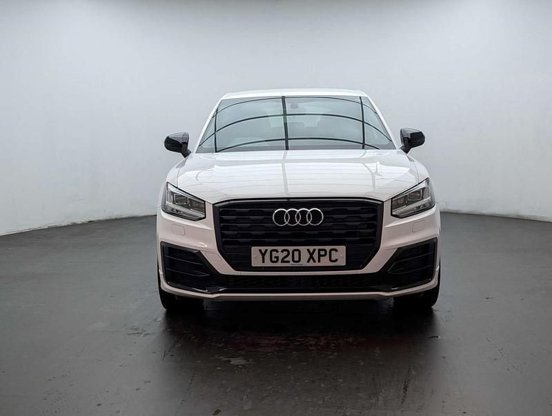 Used Audi Q2 Black Edition 116 HP (85 kW) 2020 White SUV