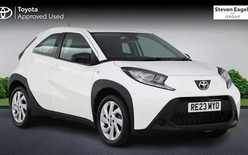 Used Toyota Aygo X PURE 72 HP (52 kW) 2023 SUV