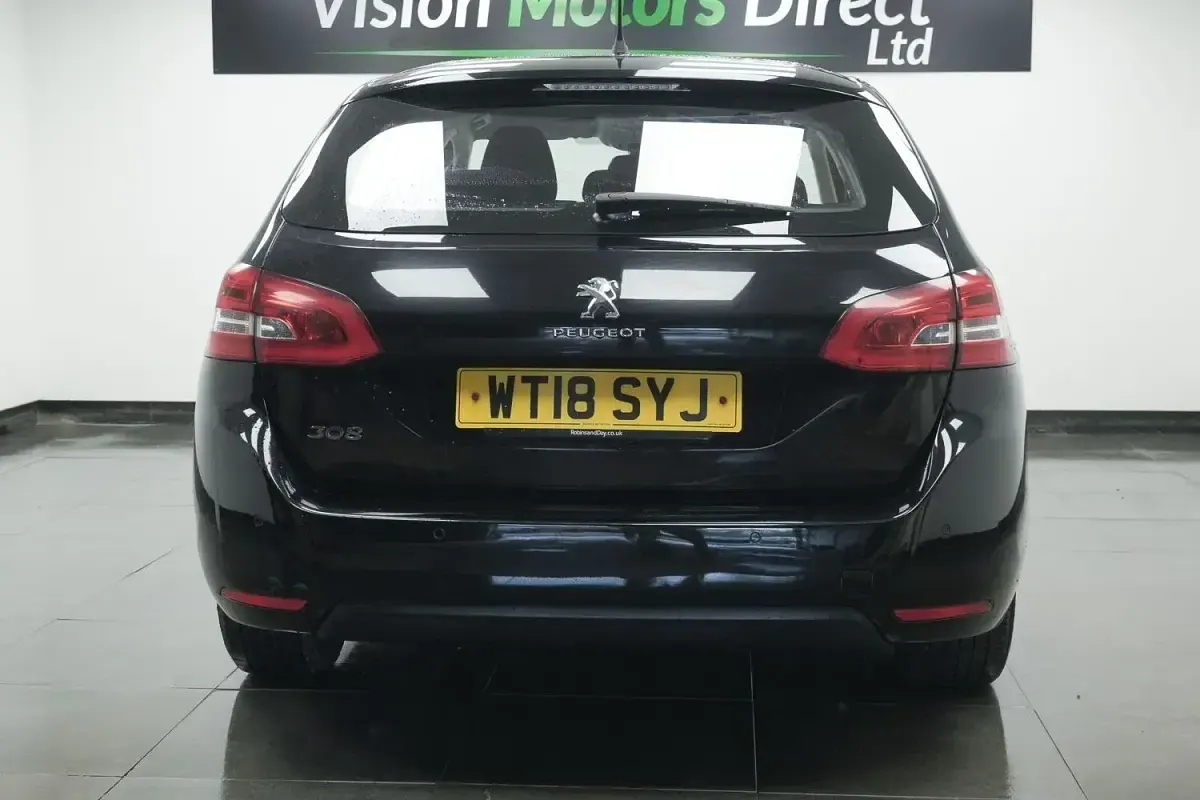 Begagnad Peugeot 308 SW Active 2018 Svart Kombi