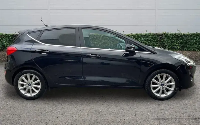 Usado Ford Fiesta Titanium 95 HP (69 kW) 2021 Preto Citadino