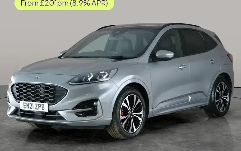 Käytetty Ford Kuga ST-Line X 120 HP (88 kW) 2021 Katumaasturi