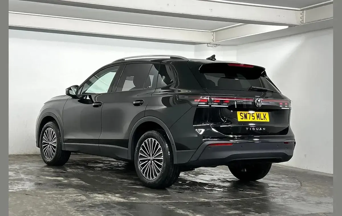 New VW Tiguan Match 147 HP (108 kW) 2026 Black SUV