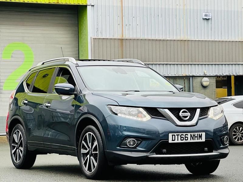 Used Nissan X-Trail N-Vision 130 HP (95 kW) 2017 Blue SUV
