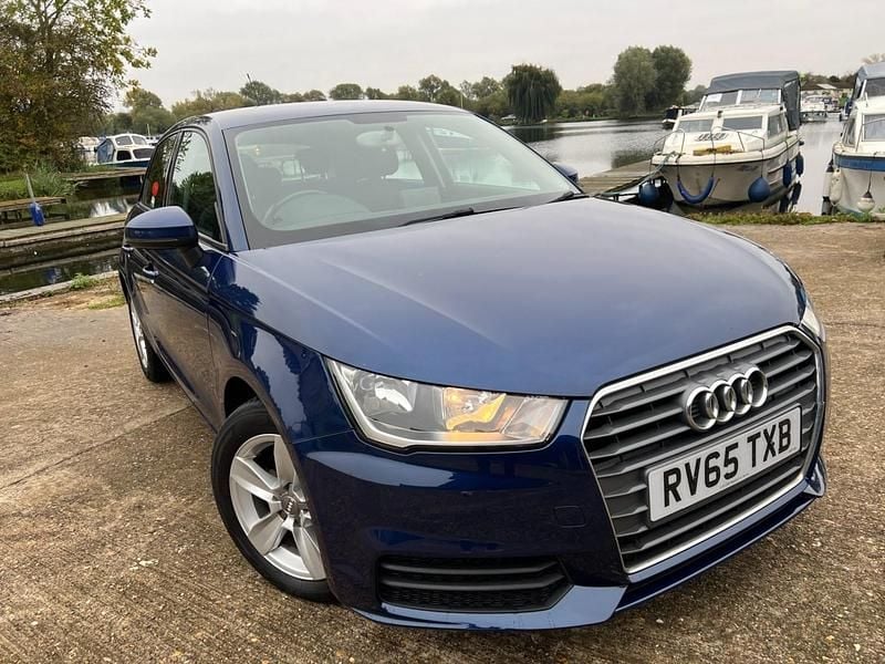 Used Audi A1 Design 116 HP (85 kW) 2015 Blue Hatchback