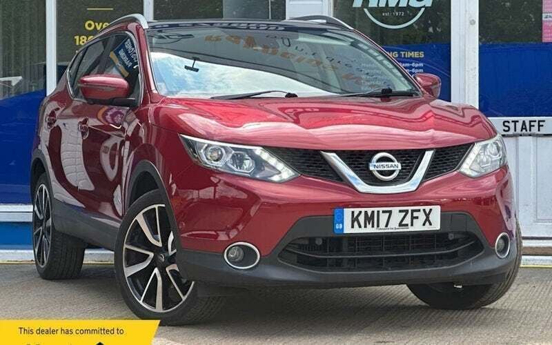 Used 2016 Nissan Qashqai Tekna SUV | £10,650 (Fair price) - Image 1/4