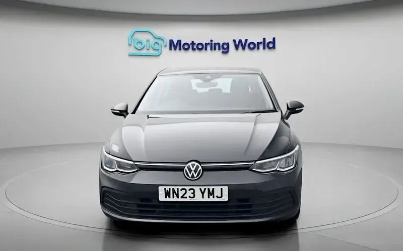 Used VW Golf VIII Life 150 HP (110 kW) 2023 Grey Hatchback
