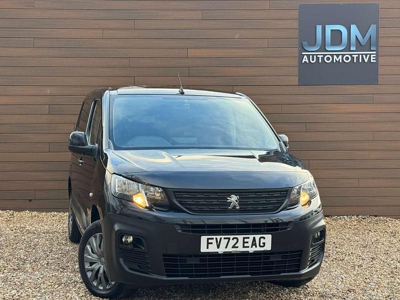 Black Used 2022 Peugeot Partner MPV | £15,594 - Image 1/4