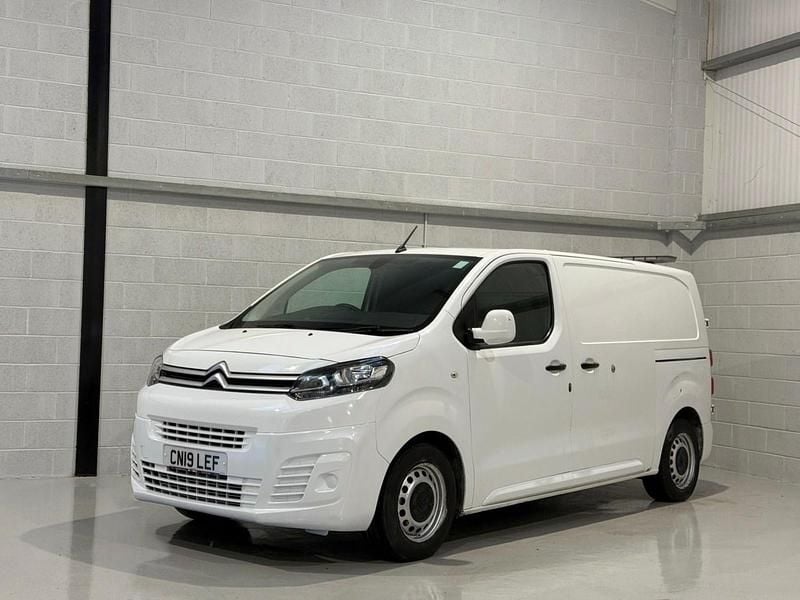 Used Citroën Dispatch 2019 White MPV