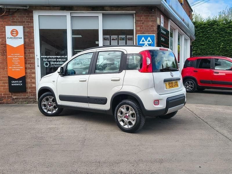 Used Fiat Panda 4x4 S 85 HP (62 kW) 2013 White Hatchback