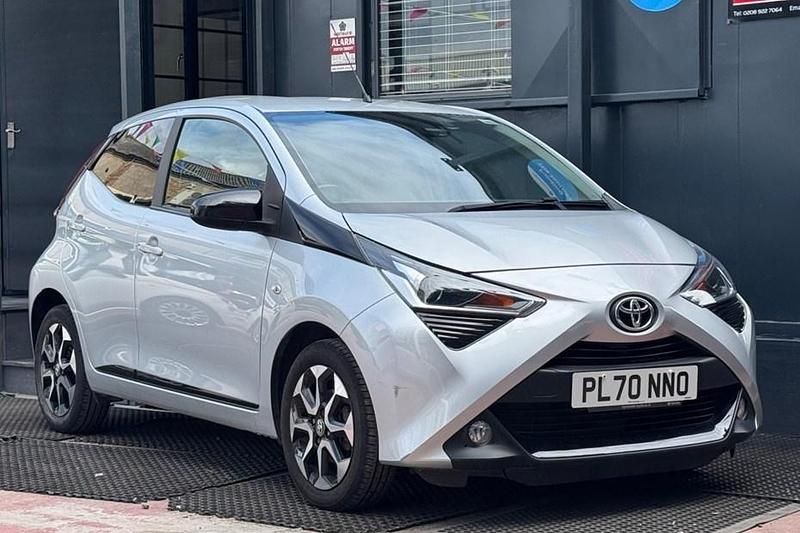 Silver Used 2020 Toyota Aygo Trend Hatchback | £10,840 (Fair price) - Image 1/1