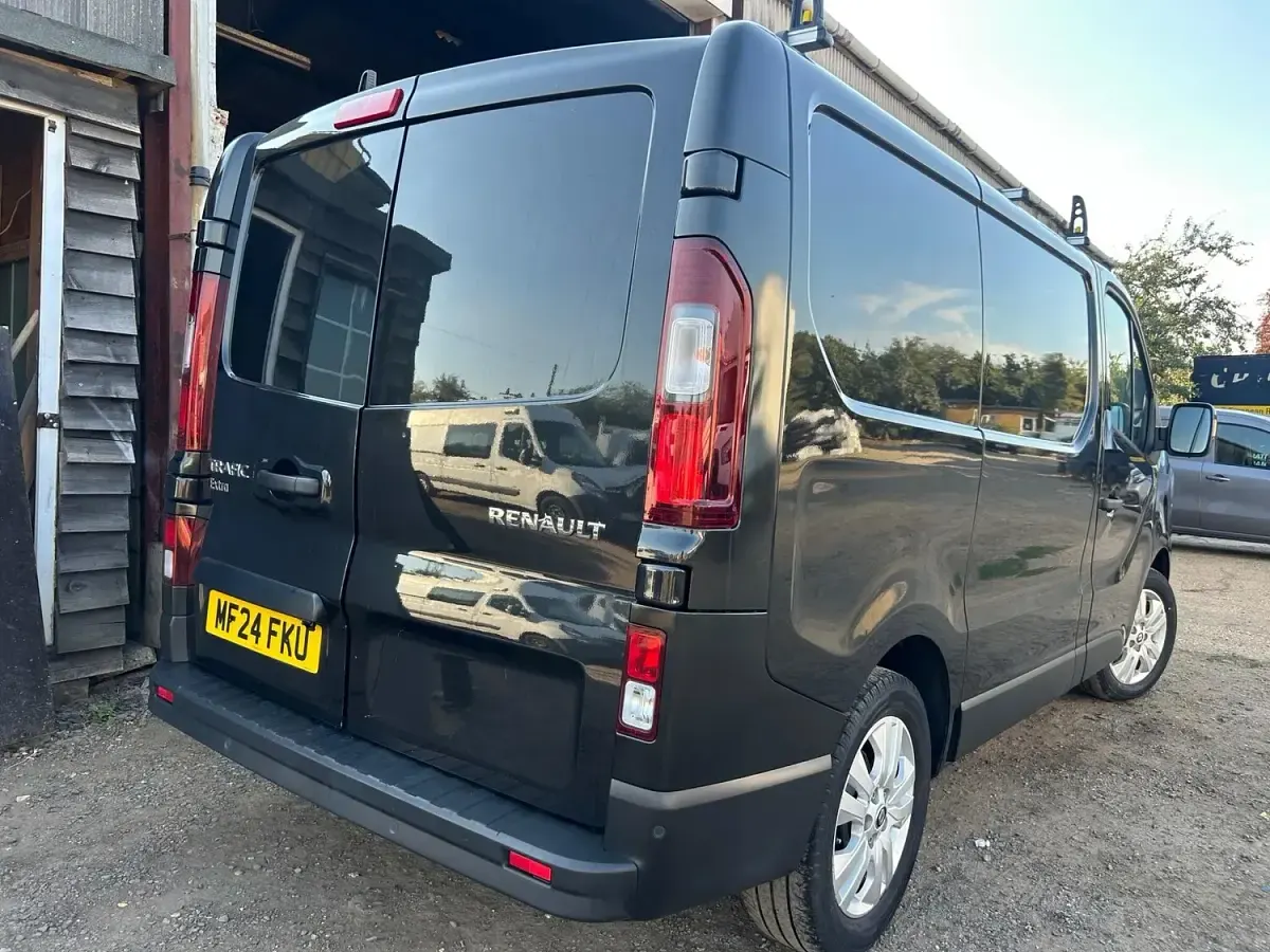 Used Renault Trafic 2024 Black MPV