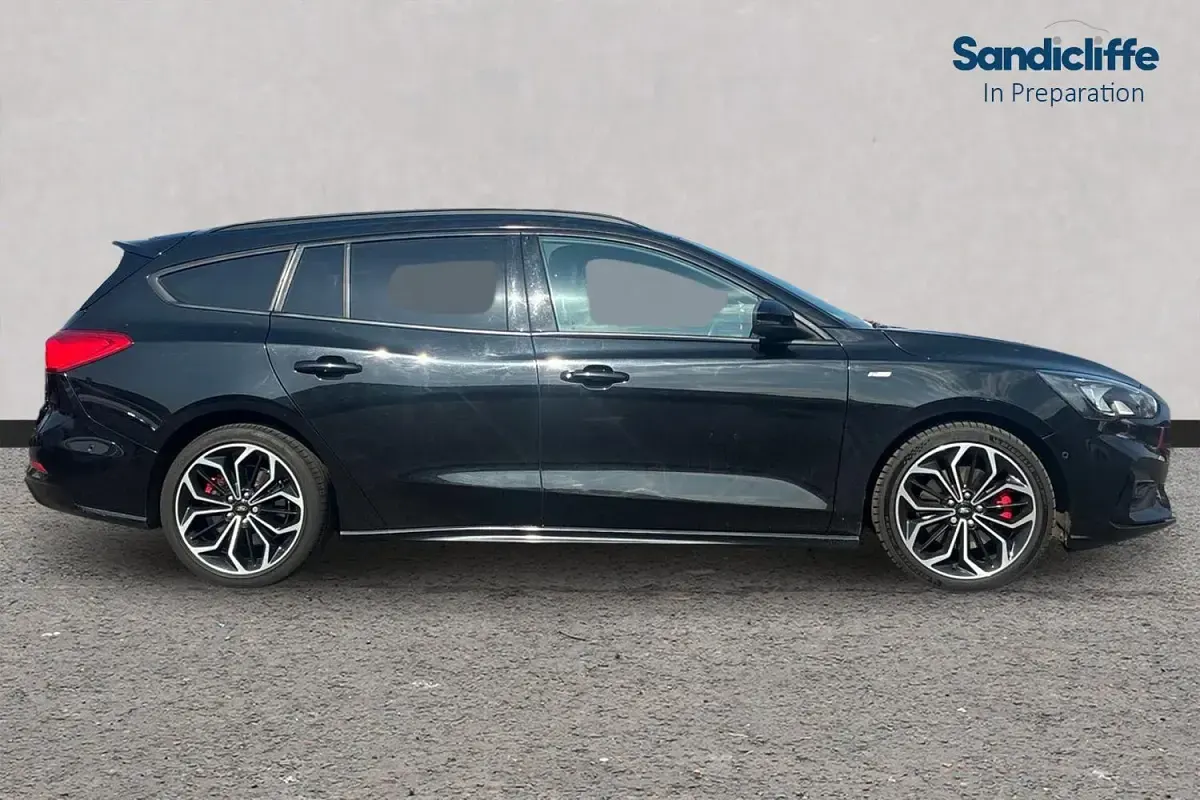 Używany Ford Focus ST-Line X 150 KM (110 kW) 2020 Czarny Kombi