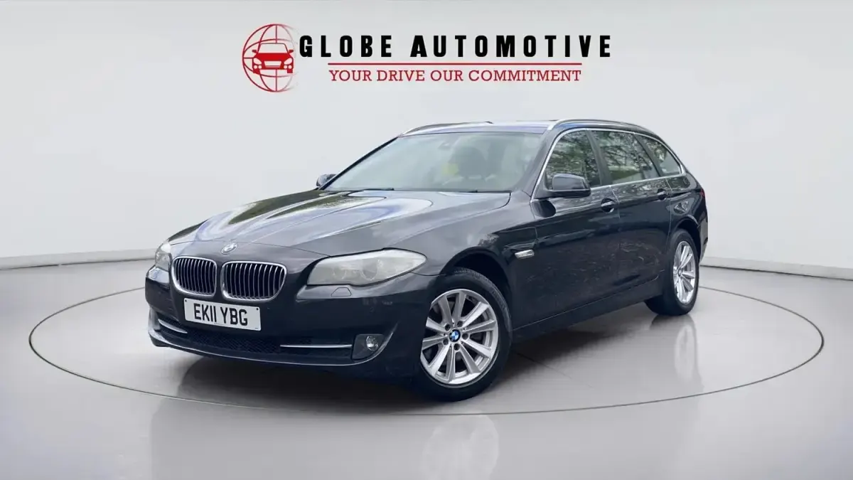 Begagnad BMW 520 2011 Grå Kombi