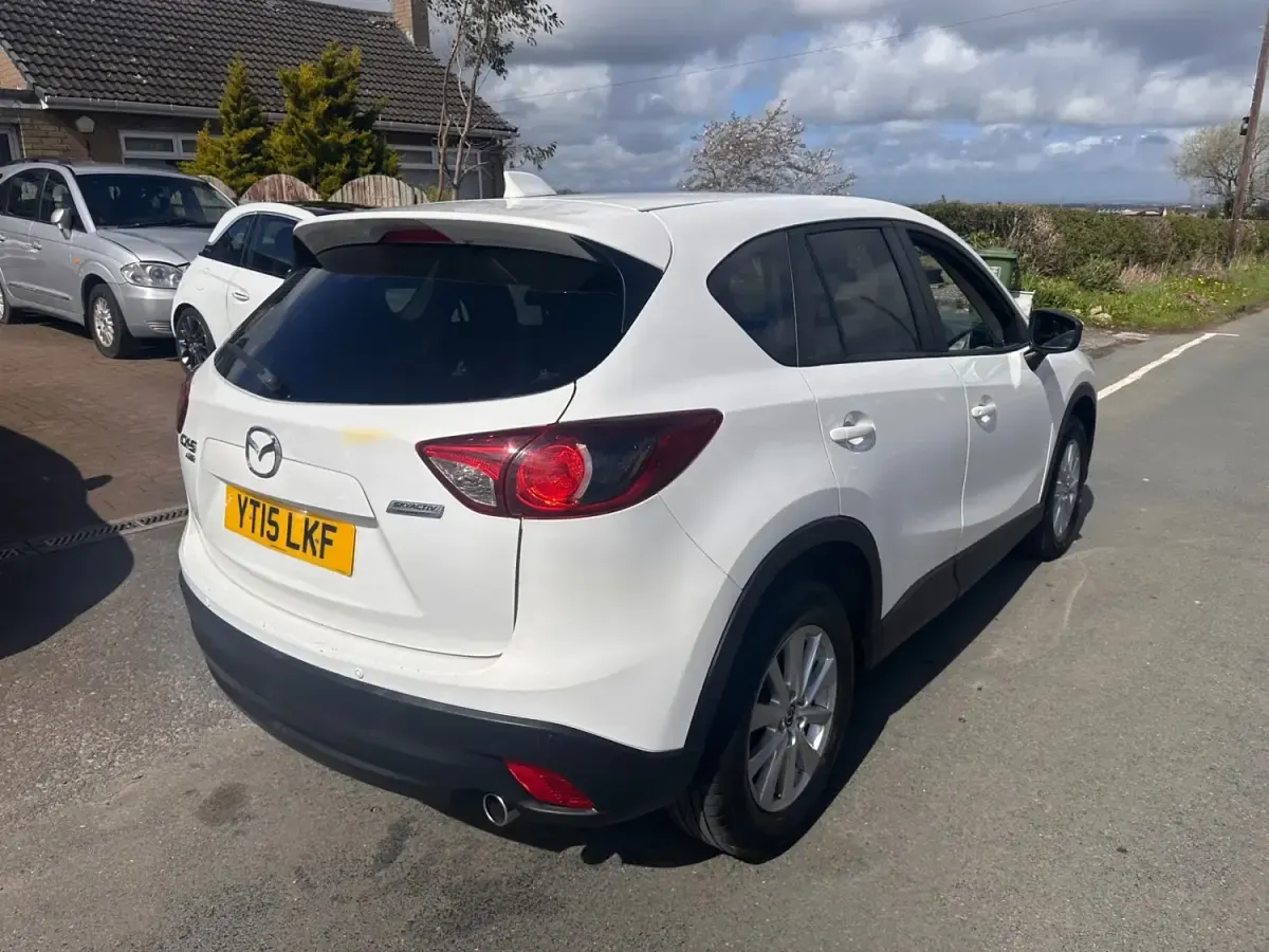 Używany Mazda CX-5 175 KM (128 kW) 2015 Biały SUV
