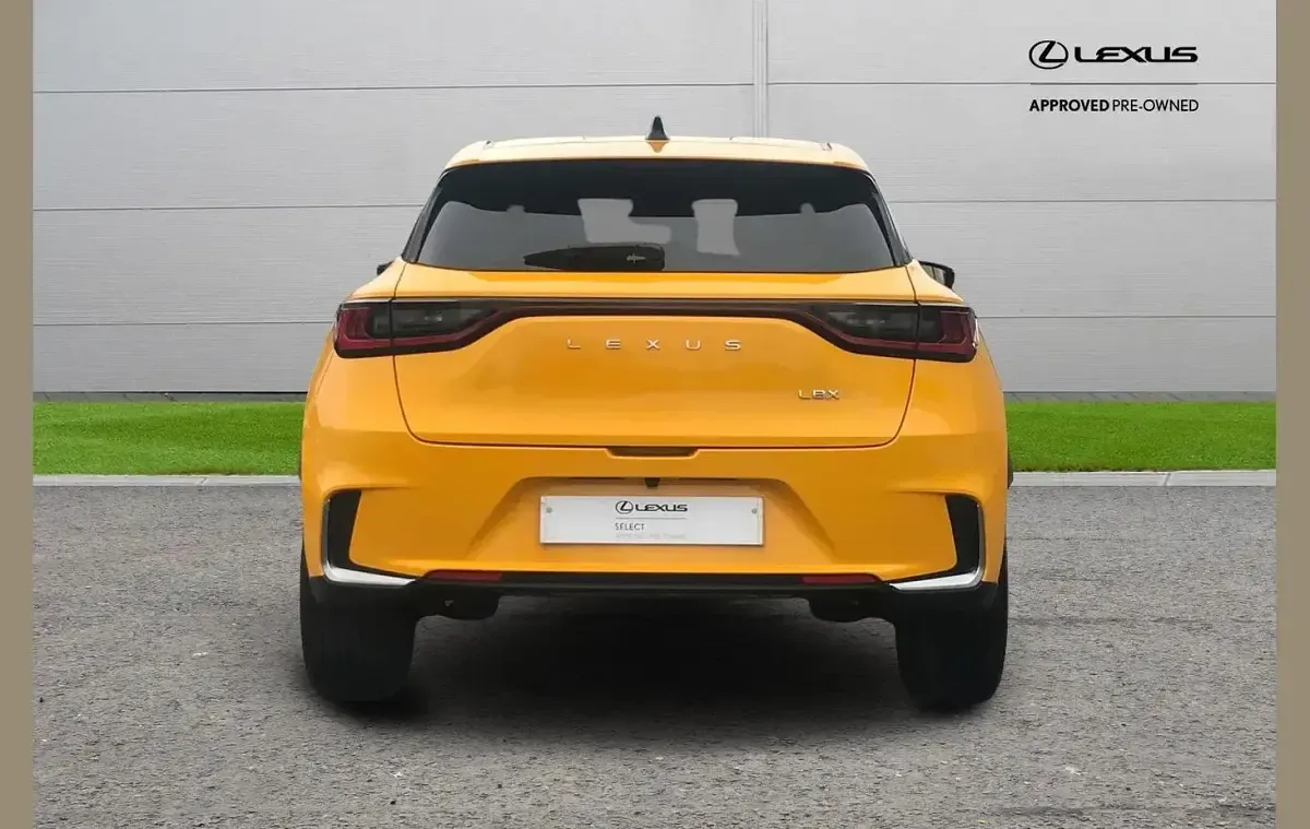 Used Lexus LBX 136 HP (100 kW) 2024 Yellow SUV