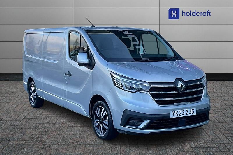 Grey Used 2023 Renault Trafic MPV | £19,699 (Super price) - Image 1/1