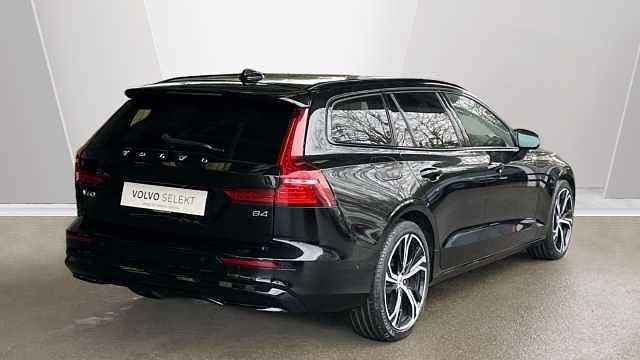 Used Volvo V60 Ultimate 161 HP (118 kW) 2023 Estate