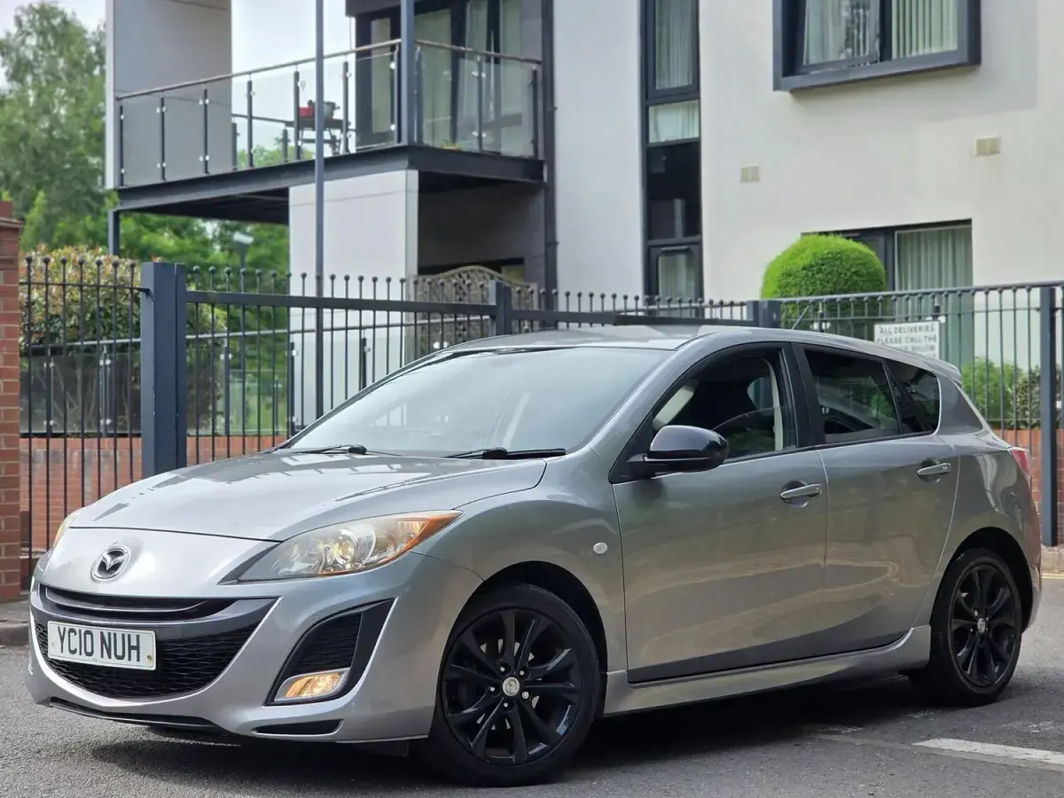 Used Mazda 3 Inclusive 105 HP (77 kW) 2010 Silver Hatchback
