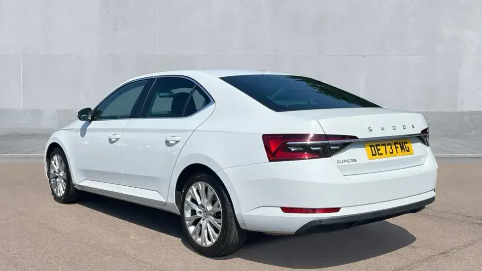 Used Skoda Superb SE L 150 HP (110 kW) 2023 Moon white metallic