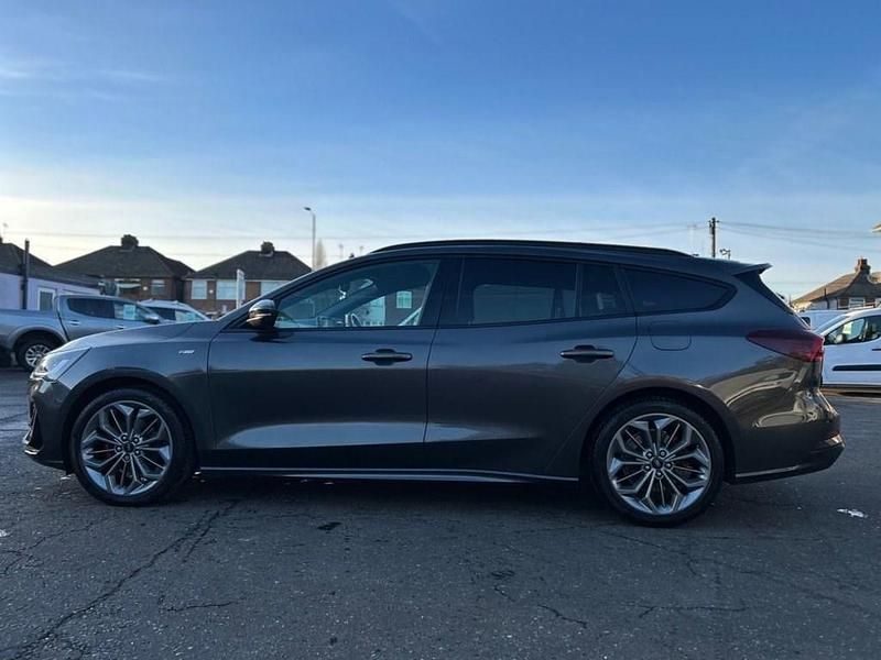 Used Ford Focus ST-Line 2022 Grey Estate