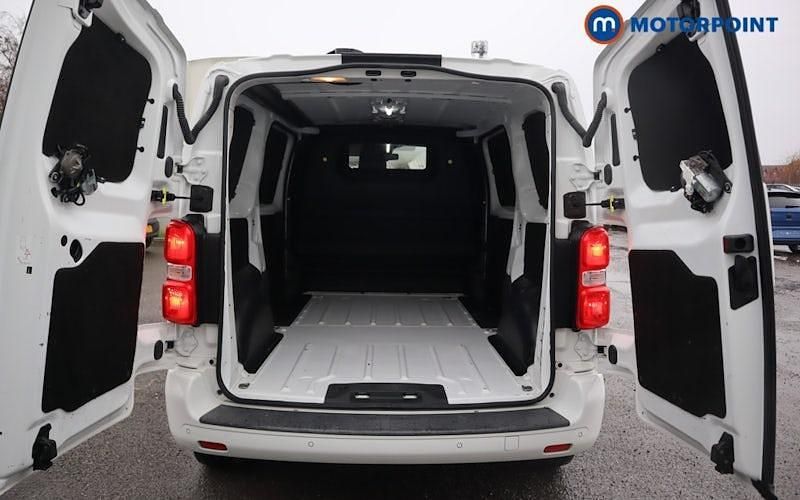 Used Peugeot Expert Premium 144 HP (105 kW) 2022 White Van